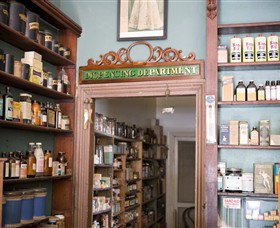 Dow's Pharmacy - Stayed 2