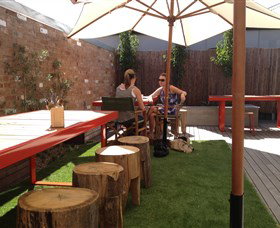 Byng Street Local Store - Stayed 4