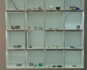 Bilk Gallery For Contemporary Metal And Glass - Stayed 0