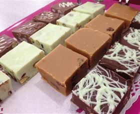 Taylors Sweets And Treats - Stayed 7