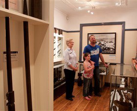 Rocky Hill War Memorial And Museum - Stayed 2