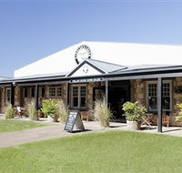 Saddlers Creek Wines - Stayed