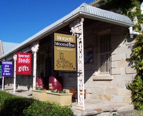 Morpeth Wine Cellars And Moonshine Distillery - Stayed 1
