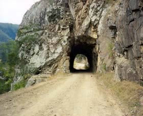 Old Glen Innes Road And The Historic Tunnel Grafton - Stayed 0