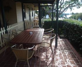 The Famous Tinonee Cafe And Gift Shop - Stayed 1
