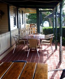 The Famous Tinonee Cafe And Gift Shop - Stayed 2