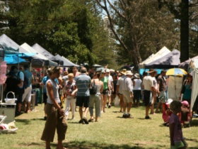Broadbeach Art And Craft Markets - Stayed 1