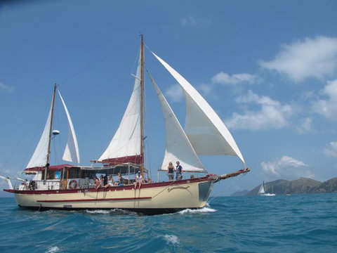 Adventure, Cruise, Dive And Outer Reef - Whitsundays Sailing Adventures - Stayed 3