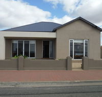 Stansbury Beach House - Stayed