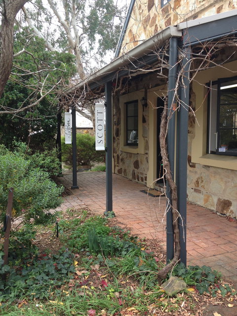 Scott & La Prova - Stays Accommodation 0