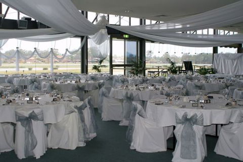 Taree-Wingham Race Club - Stayed 2