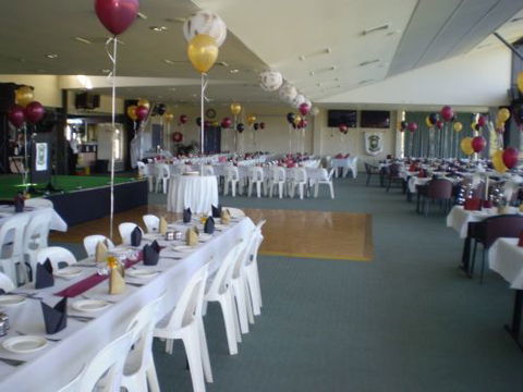 Taree-Wingham Race Club - Stayed 3