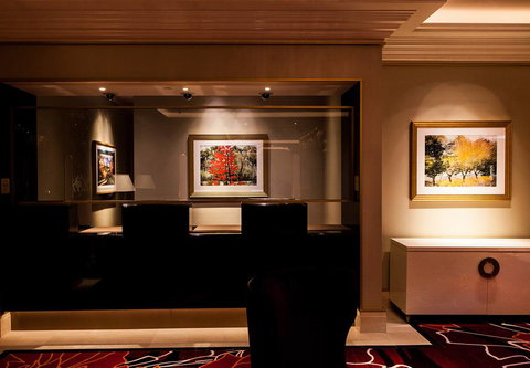 Corporate Art - Stayed 3