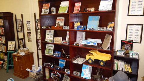 Meri Collectables - Stayed 0