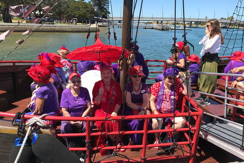 Pirate Ship Lunch Cruise (1.5hr) - Stayed 5