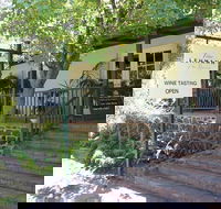Barossa Valley Wineries Tour with Tastings and Lunch from Adelaide - Stayed