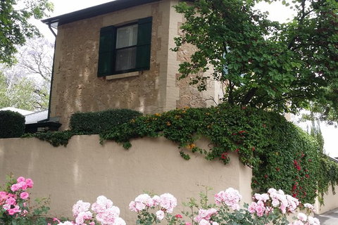 Adelaide Walking Tour: Grand Mansions And Sub-Divisions - Stayed 10