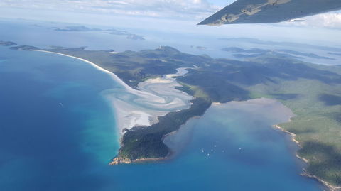 Reef And Island Scenic Flight From Airlie Beach - Stayed 5