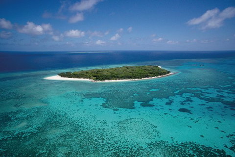 5-Day Fraser Island And Great Barrier Reef Tour - Stayed 0