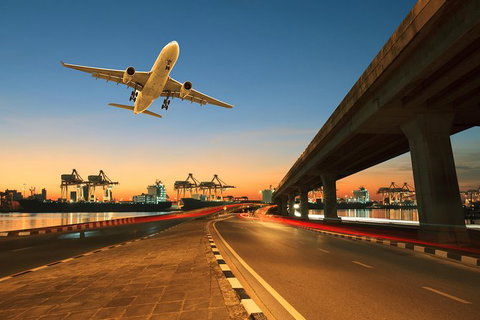 Luxury Brisbane Airport Transfers To And From Surfers Paradise For 2 Person - Stayed 3
