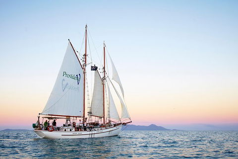 Whitsundays Sunset Sailing Cruise - Stayed 0