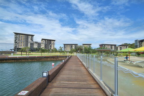 Darwin Shore Excursion: Hop-on Hop-off Bus Tour - Stayed 13