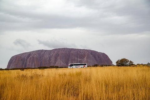 Coach Transfer From Ayers Rock To Kings Canyon - Stayed 4
