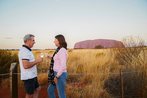 Uluru (Ayers Rock) Sunset Tour - Stayed 8