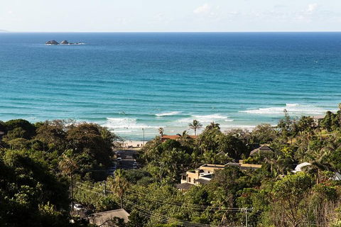 Byron Bay And Beyond Tour Including Cape Bryon Lighthouse Crystal Castle And Bangalow - Stayed 16
