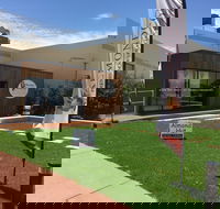 Almondco Almond Hut - Stayed