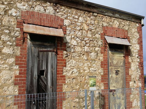 A Walk Back In Time Trail - Kingscote - Stayed 0