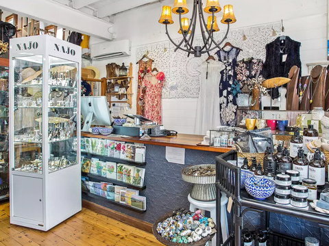 Bombo Clothing Co And The Bombo Gallery - Stayed 0