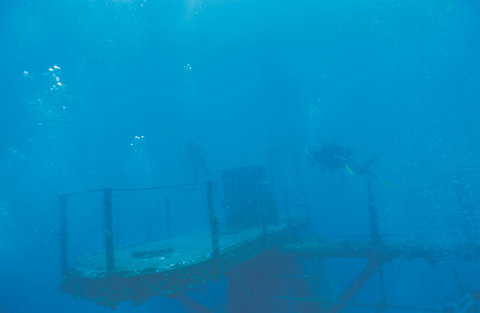 HMAS Perth - Stayed 0