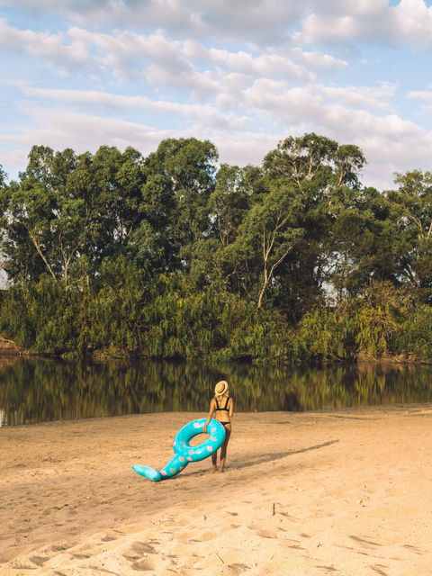 Riverside:  Wagga Beach - Stayed 2