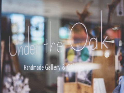 Under The Oak Handmade Gallery And Gifts - Stayed 0