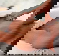 Big Thumb Massage - Stayed