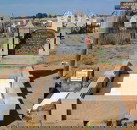 Blackall Cemetery - Stayed