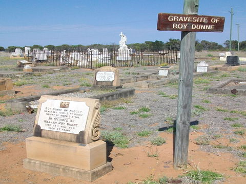 Blackall Cemetery - Stayed 1