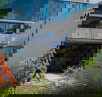 Deakin University Art Gallery - Stayed