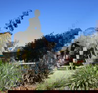 Dorothea Mackellar Memorial Statue - Stayed