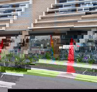 Finite Gallery - Stayed