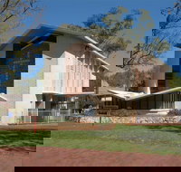 John Flynn Memorial Uniting Church - Stayed