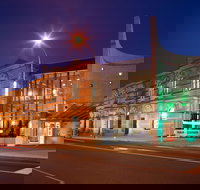 The Riddoch  Main Corner Complex - Stayed