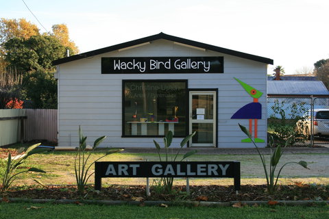 Wacky Bird Gallery - Stayed 0