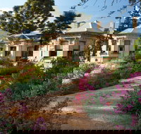 Buda Historic Home  Garden - Stayed