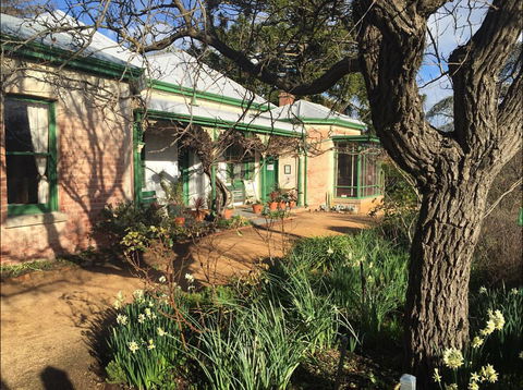 Buda Historic Home & Garden - Stayed 1