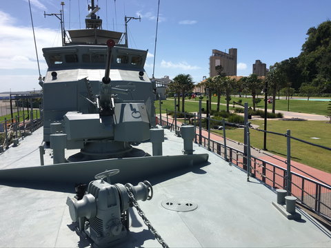 HMAS Gladstone - Stayed 1