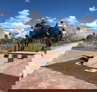 Light Horse Memorial Hay - Stayed