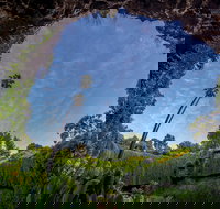 Umpherston Sinkhole - Stayed