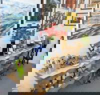 Lovett Gallery Cygnet - Stayed